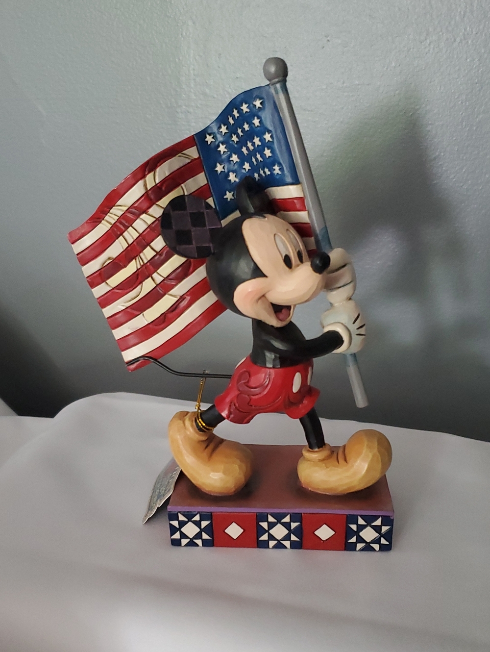 Disney Showcase "Old Glory" With Artistry By Jim Shore's Heartwood Creek